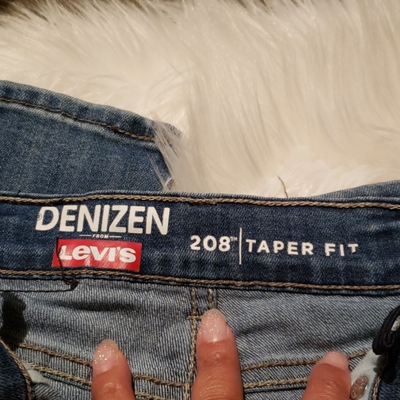 Boy's Levi's Jeans - Picture 5 of 7